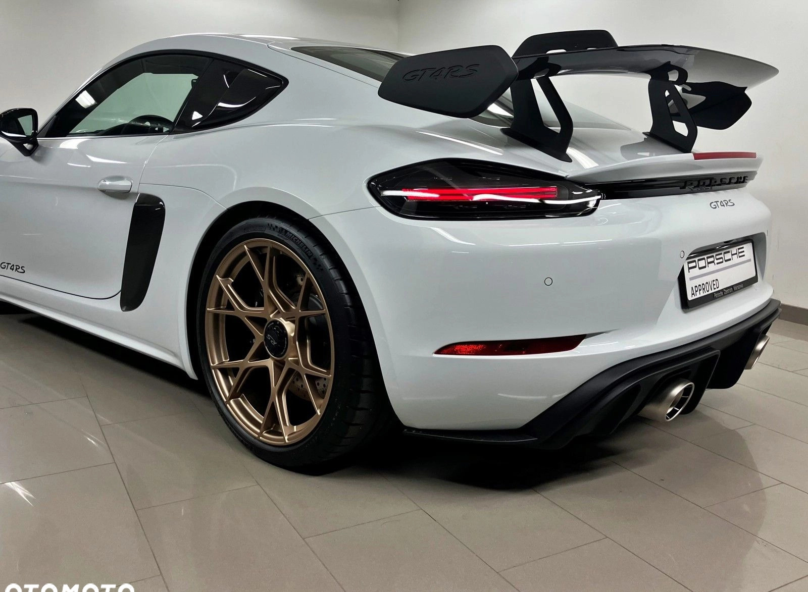 Porsche 718 Cayman cena 949000 przebieg: 12, rok produkcji 2023 z Przecław małe 562